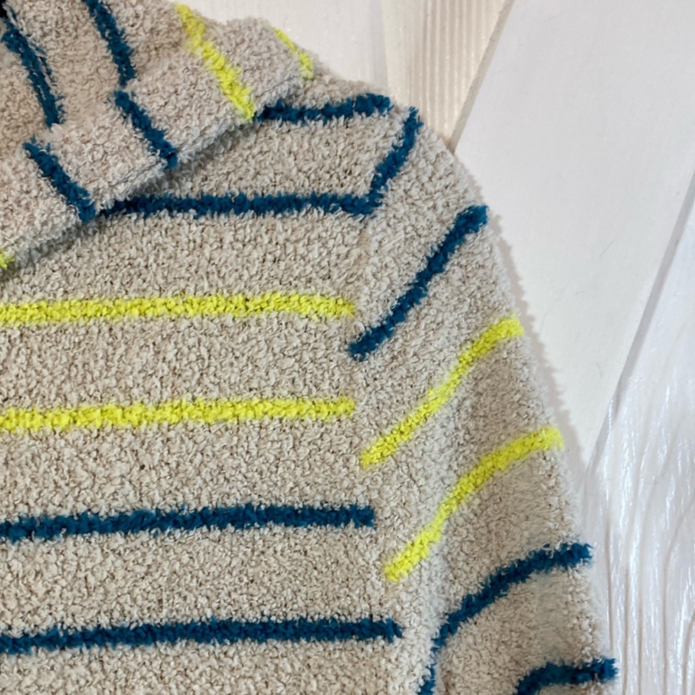 Urban Outfitters Cozy Hoodie Sweater - Picture 2 of 10